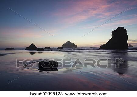 Stock Photo - "Beach on the south coast of Oregon, Bandon, Oregon, United States, North America". Fotosearch