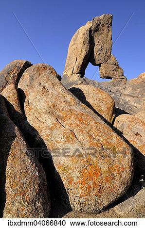 "Boat Arch, natural granite arch, Alabama Hills, California, United States, North America" View Large Photo Image Stock Image - "Boat Arch, natural granite arch, Alabama Hills, California, United States, North America". Fotosearch