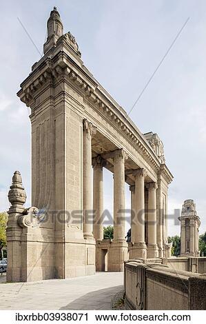 Stock Image - "Charlottenburg Gate, decorative building, from 1908, at the eastern exit of the then independent city of Charlottenburg, Berlin, Germany, Europe". Fotosearch