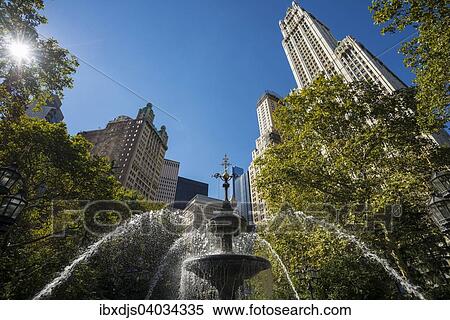 "City Hall Park and the Woolworth Building, Manhattan, New York, United States, North America" View Large Photo Image Stock Photography - "City Hall Park and the Woolworth Building, Manhattan, New York, United States, North America". Fotosearch