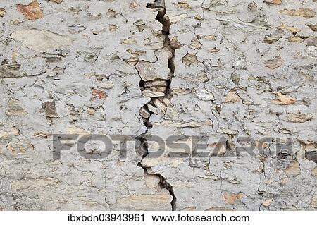 Stock Image - Cracked wall. Fotosearch
