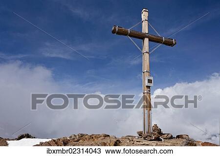 "Cross on the summit of Gleckspitz mountain, Ulten valley, province of Bolzano-Bozen, Italy, Europe" View Large Photo Image Stock Image - "Cross on the summit of Gleckspitz mountain, Ulten valley, province of Bolzano-Bozen, Italy, Europe". Fotosearch