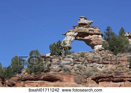 "Eagle Gate Arch, Kanab, Utah, USA, America" View Large Photo Image Stock Image - "Eagle Gate Arch, Kanab, Utah, USA, America". Fotosearch