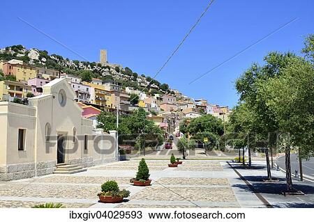 Entrance A Les Cimetiere Posada Province De Nuoro Sardaigne Italie Europe Banque D Image Ibxgiv Fotosearch