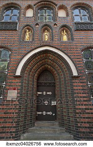 "Entrance of the Kalandhaus building, Luneburg, Lower Saxony, Germany, Europe" View Large Photo Image Stock Photograph - "Entrance of the Kalandhaus building, Luneburg, Lower Saxony, Germany, Europe". Fotosearch