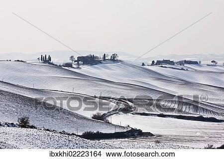 "Farmhouse on a snow-covered hill near Monteroni d'Arbia, Tuscany, Italy, Europe" View Large Photo Image Picture - "Farmhouse on a snow-covered hill near Monteroni d'Arbia, Tuscany, Italy, Europe". Fotosearch