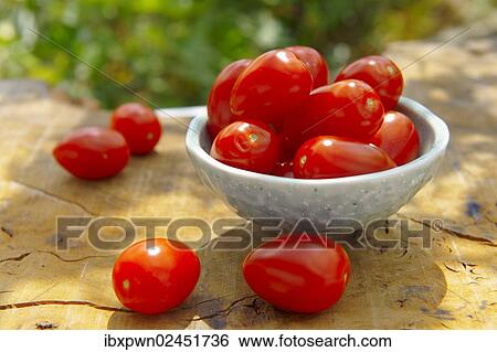Stock Photograph - Fresh plum tomatoes. Fotosearch