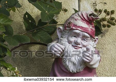 Picture - Garden gnome. Fotosearch