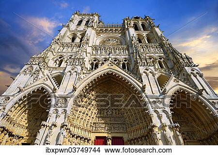 Picture - "Gothic Amiens Cathedral, Notre Dame d'Amiens, UNESCO World Heritage Site, Amiens, France, Europe". Fotosearch