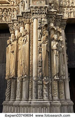 Picture - "Gothic figures, west facade, central portal, circa 1145, Cathedral of Chartres, UNESCO World Heritage Site, France, Europe". Fotosearch