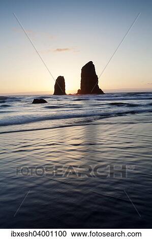 "Haystack Rock on the Oregon Coast, Cannon Beach, Oregon, United States, North America" View Large Photo Image Stock Image - "Haystack Rock on the Oregon Coast, Cannon Beach, Oregon, United States, North America". Fotosearch