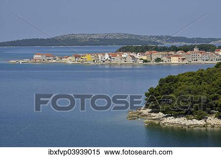 "Houses on Krapanj island, Adriatic, Sibenik-Knin, Croatia, Europe" View Large Photo Image Stock Photography - "Houses on Krapanj island, Adriatic, Sibenik-Knin, Croatia, Europe". Fotosearch