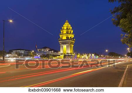 Stock Photo - "Independence Monument at night, Phnom Penh, Cambodia, Asia". Fotosearch