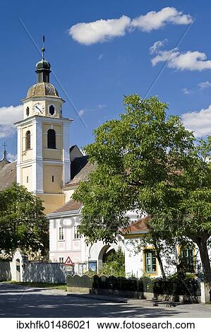 "Kleine Kirche church, Schoenberg am Kamp, Lower Austria, Austria, Europe" View Large Photo Image Stock Image - "Kleine Kirche church, Schoenberg am Kamp, Lower Austria, Austria, Europe". Fotosearch