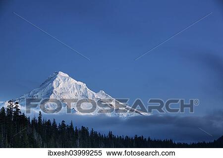 "Lost Lake with Mount Hood, Hood River, Oregon, United States, North America" View Large Photo Image Stock Photography - "Lost Lake with Mount Hood, Hood River, Oregon, United States, North America". Fotosearch