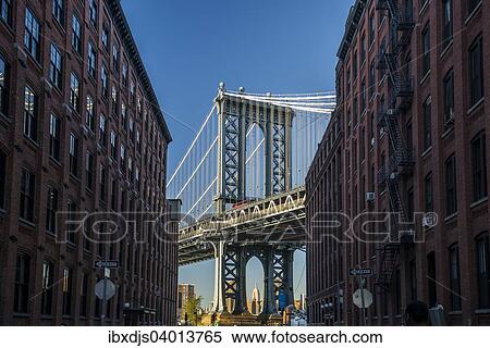 "Manhattan Bridge and Empire State Building, Brooklyn Heights, New York, United States, North America" View Large Photo Image Stock Photography - "Manhattan Bridge and Empire State Building, Brooklyn Heights, New York, United States, North America". Fotosearch