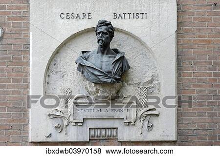 Stock Photo - "Monument to Cesare Battisti, politician, Piazza Indepenzia, Verona, Veneto, Italy, Europe". Fotosearch