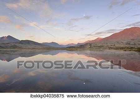 "Mountains reflected in Lake Doralstjornin or Doralstjornin, Rondane National Park, Norway, Europe" View Large Photo Image Stock Photography - "Mountains reflected in Lake Doralstjornin or Doralstjornin, Rondane National Park, Norway, Europe". Fotosearch