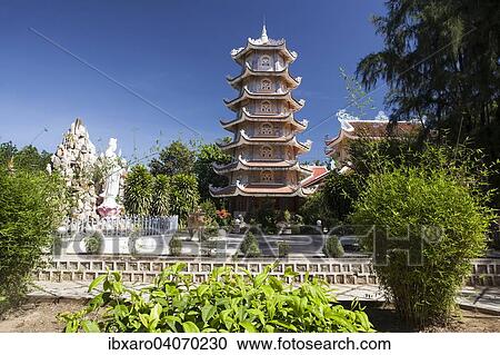 Stock Image - "Pagoda tower of the Dieu An Pagoda, Thap Cham, Phan Rang, Ninh Thuan, Vietnam, Asia". Fotosearch