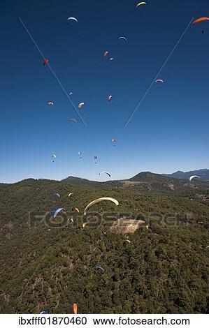 "Paragliding, aerial view, Valle de Bravo, Mexico, Central America, North America" View Large Photo Image Stock Image - "Paragliding, aerial view, Valle de Bravo, Mexico, Central America, North America". Fotosearch