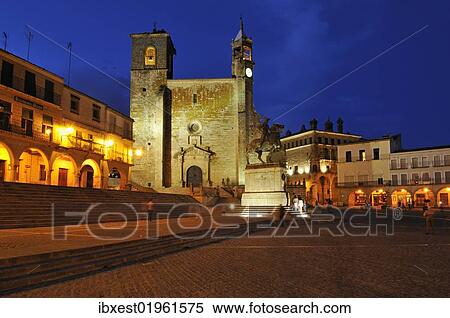 "Plaza Mayor, city square with San Martin church, Trujillo, Extremadura, Spain, Europe" View Large Photo Image Stock Photography - "Plaza Mayor, city square with San Martin church, Trujillo, Extremadura, Spain, Europe". Fotosearch