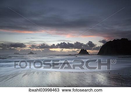 "Rialto Beach in Olympic National Park, La Push, Washington, United States, North America" View Large Photo Image Stock Image - "Rialto Beach in Olympic National Park, La Push, Washington, United States, North America". Fotosearch