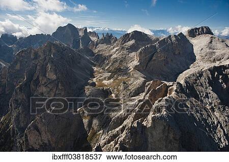 Stock Photo - "Rosengarten Group, Crepe di Lausa, Vajoletspitze mountain, Rosengartenspitze mountain, Vajoletturme mountain, Dolomites, Trentino, Italy, Europe". Fotosearch