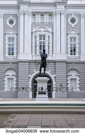 "Sir Stamford Raffles Statue in front of the Victoria Theatre and Concert Hall, Colonial District, Singapore, Asia" View Large Photo Image Stock Photo - "Sir Stamford Raffles Statue in front of the Victoria Theatre and Concert Hall, Colonial District, Singapore, Asia". Fotosearch