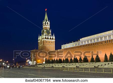 "Spasskaya tower of Moscow Kremlin at night, Moscow, Russia, Europe" View Large Photo Image Picture - "Spasskaya tower of Moscow Kremlin at night, Moscow, Russia, Europe". Fotosearch