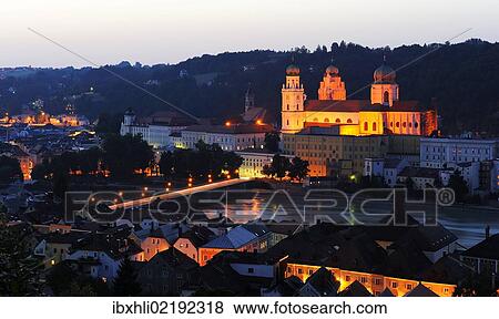 Stock Photo - "St. Stephan's Cathedral, Inn River with Marienbruecke or Mary's Bridge, Passau, Lower Bavaria, Bavaria, Germany, Europe, PublicGround, Europe". Fotosearch