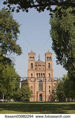 "St. Thomas Church, Mariannenplatz square, Berlin, Germany, Europe" View Large Photo Image Picture - "St. Thomas Church, Mariannenplatz square, Berlin, Germany, Europe". Fotosearch