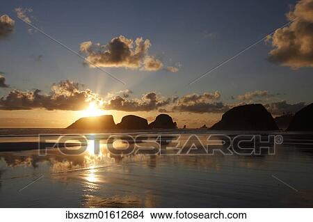 "Sunset at Cannon Beach, Oregon, USA" View Large Photo Image Picture - "Sunset at Cannon Beach, Oregon, USA". Fotosearch