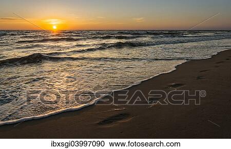 "Sunset over the sea off? Çï? ÇïSylt, Schleswig-Holstein, Germany, Europe" View Large Photo Image Stock Image - "Sunset over the sea off? Çï? ÇïSylt, Schleswig-Holstein, Germany, Europe". Fotosearch