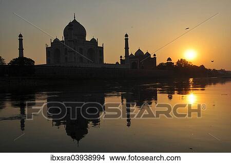 "Taj Mahal, Agra, Uttar Pradesh, India, Asia" View Large Photo Image Picture - "Taj Mahal, Agra, Uttar Pradesh, India, Asia". Fotosearch