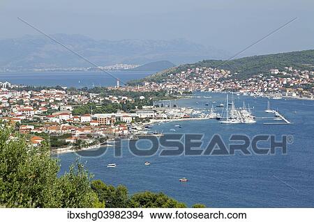 "Townscape of Trogir, Split at the back, Dalmatia, Croatia, Europe" View Large Photo Image Picture - "Townscape of Trogir, Split at the back, Dalmatia, Croatia, Europe". Fotosearch