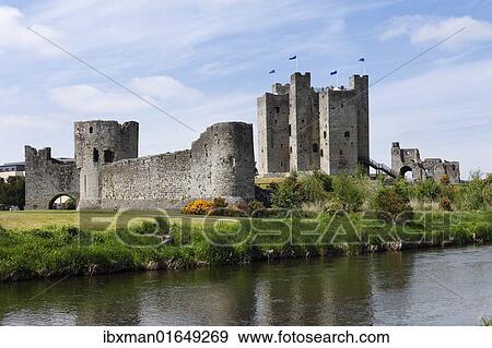 "Trim Castle, River Boyne, County Meath, Leinster, Ireland, Europe" View Large Photo Image Stock Photo - "Trim Castle, River Boyne, County Meath, Leinster, Ireland, Europe". Fotosearch