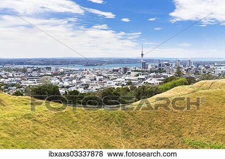 Stock Photo - "View from Mount Eden, a volcano mountain, over Auckland, Mount Eden, Auckland, Auckland Region, New Zealand, Oceania". Fotosearch