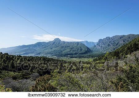 "View of the Caldera de Taburiente, Caldera de Taburiente National Park, La Palma, Canary Islands, Spain, Europe" View Large Photo Image Stock Image - "View of the Caldera de Taburiente, Caldera de Taburiente National Park, La Palma, Canary Islands, Spain, Europe". Fotosearch