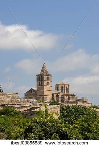 "View of the town with the Church Nuestra Senyora de los Angeles, Sineu, Majorca, Balearic Islands, Spain, Europe" View Large Photo Image Stock Photo - "View of the town with the Church Nuestra Senyora de los Angeles, Sineu, Majorca, Balearic Islands, Spain, Europe". Fotosearch