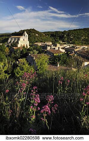 "Village of Saignon, Departement Vaucluse, Provence-Alpes-Cote d? ÆAzur region, France, Europe" View Large Photo Image Stock Photo - "Village of Saignon, Departement Vaucluse, Provence-Alpes-Cote d? ÆAzur region, France, Europe". Fotosearch