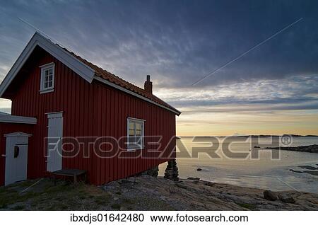 "Wooden house in Smoegen, Bohuslaen, Sweden, Europe" View Large Photo Image Stock Image - "Wooden house in Smoegen, Bohuslaen, Sweden, Europe". Fotosearch