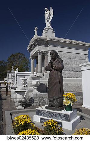 "A statue of Mother Teresa in St. Louis #3 Cemetery, New Orleans, Louisiana, USA" View Large Photo Image Stock Photo - "A statue of Mother Teresa in St. Louis #3 Cemetery, New Orleans, Louisiana, USA". Fotosearch