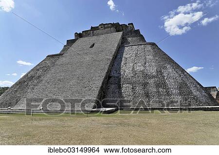 "Adivino Pyramid or Pyramid of the Magician, UNESCO World Heritage Site, Uxmal, Yucatan, Mexico, North America" View Large Photo Image Picture - "Adivino Pyramid or Pyramid of the Magician, UNESCO World Heritage Site, Uxmal, Yucatan, Mexico, North America". Fotosearch