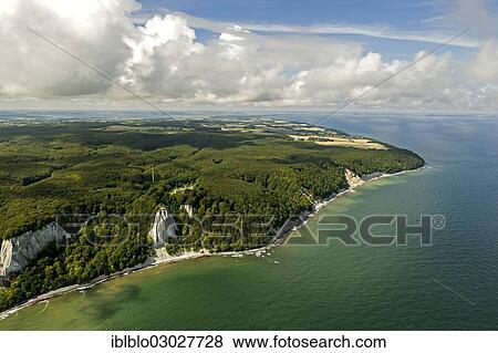 Stock Photo - "Aerial view, chalk cliffs, Grosse Stubbenkammer, Kleine Stubbenkammer, Koenigsstuhl, Jasmund National Park, Sassnitz, Rugen, Mecklenburg-Western Pomerania, Germany, Europe". Fotosearch