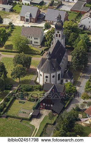 "Aerial view, Parish Church of St. Vitus, Sankt Vit, Rheda-Wiedenbrueck, North Rhine-Westphalia, Germany, Europe" View Large Photo Image Stock Photo - "Aerial view, Parish Church of St. Vitus, Sankt Vit, Rheda-Wiedenbrueck, North Rhine-Westphalia, Germany, Europe". Fotosearch