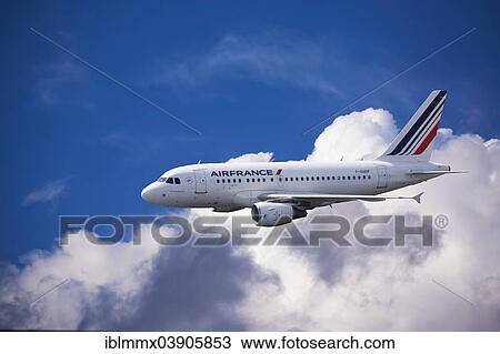 Air France Airbus A318-111 in flight View Large Photo Image Stock Image - Air France Airbus A318-111 in flight. Fotosearch