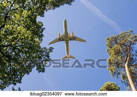 "Airbus A320-232 of Aegean Airlines during the final landing approach at Frankfurt Airport, Hesse, Germany, Europe" View Large Photo Image Stock Photo - "Airbus A320-232 of Aegean Airlines during the final landing approach at Frankfurt Airport, Hesse, Germany, Europe". Fotosearch
