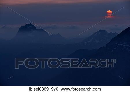 "Allgaeu summit with the setting sun, Lech valley, Kaisers, Reutte District, Tyrol, Austria, Europe" View Large Photo Image Stock Image - "Allgaeu summit with the setting sun, Lech valley, Kaisers, Reutte District, Tyrol, Austria, Europe". Fotosearch