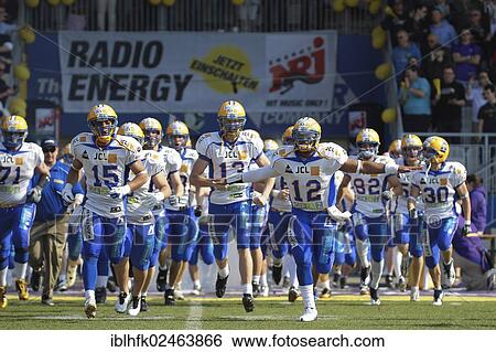 "American football, QB Chris Gunn, No. 12 Giants, leads his team on the football field, Graz Giants vs. Vienna Vikings, Vienna, Vienna State, Austria, Europe" View Large Photo Image Stock Photograph - "American football, QB Chris Gunn, No. 12 Giants, leads his team on the football field, Graz Giants vs. Vienna Vikings, Vienna, Vienna State, Austria, Europe". Fotosearch