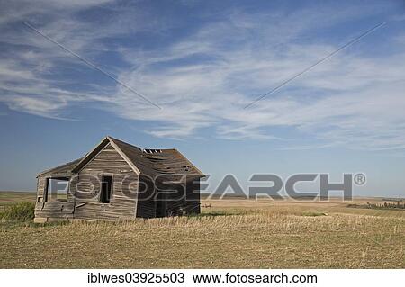 "An old, abandoned farmhouse on the North Dakota prairie, Watford City, North Dakota, United States, North America" View Large Photo Image Stock Image - "An old, abandoned farmhouse on the North Dakota prairie, Watford City, North Dakota, United States, North America". Fotosearch